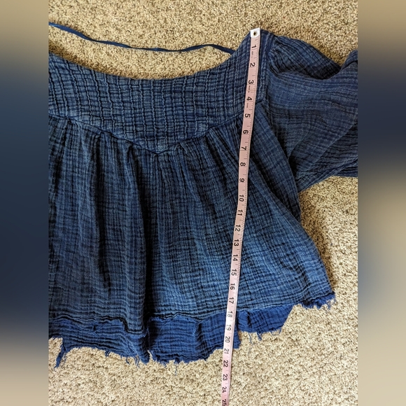 SOLDree People Sz M Oversized Navy Blue Destroyed Hem Short Sleeve Cropped Shirt - Picture 7 of 8